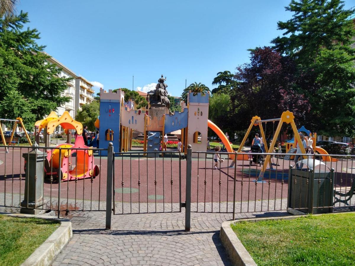 Vista Sul Carruggio, Centro Storico Di Chiavari Exterior photo
